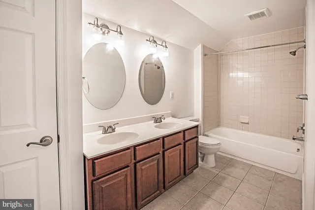 $2,200 | 423 Carver Drive, Wilmington, DE 19801