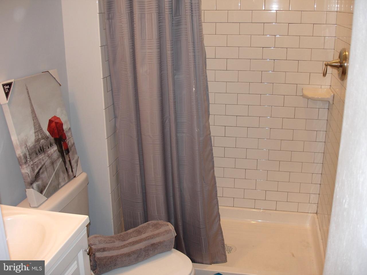 1617 Yakona Road Towson, MD 21286 - Photo 10 of 22 ONE OF TWO NEW FULL BATHS