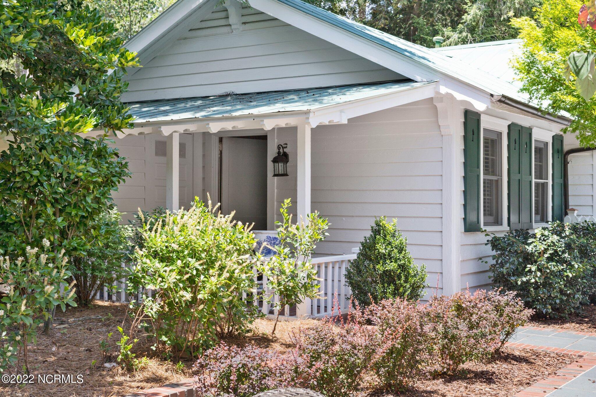 75 Linden Road Pinehurst, NC 28374 - Photo 50 of 61 Guest Cottage