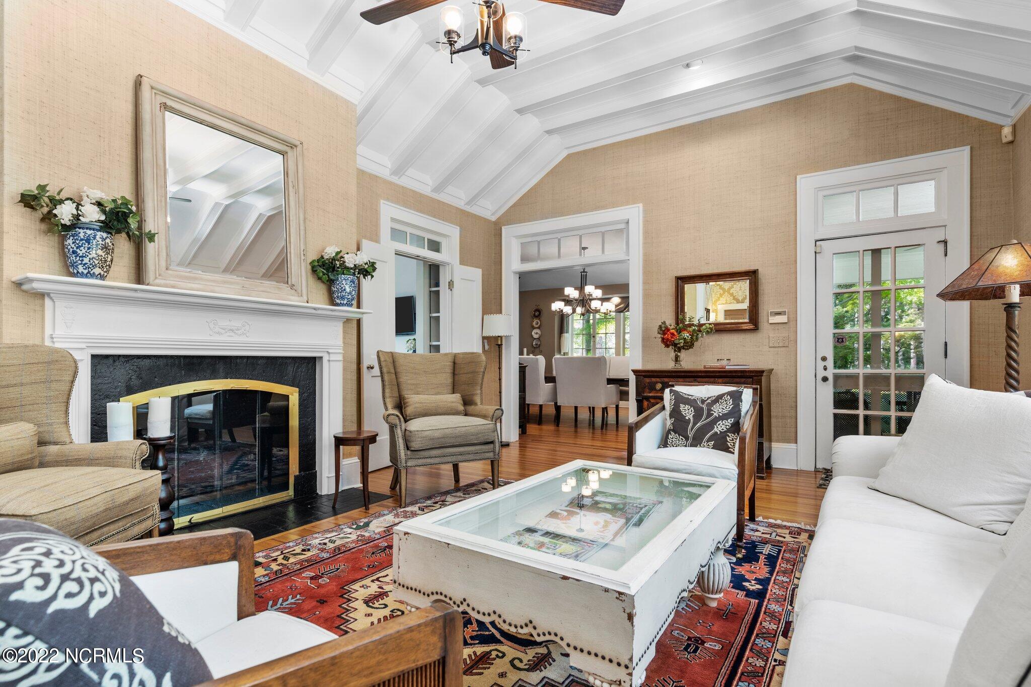 75 Linden Road Pinehurst, NC 28374 - Photo 7 of 61 Living Room