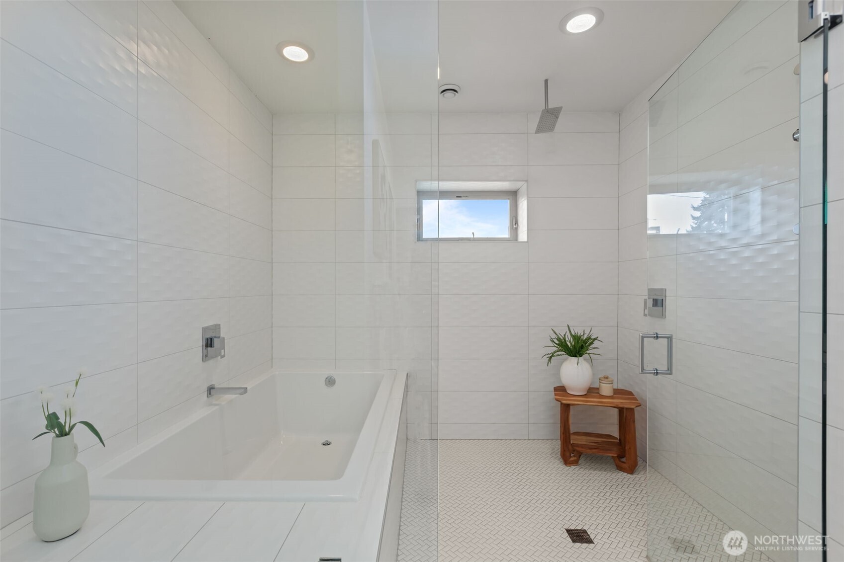 6217 Flora Avenue South Seattle, WA 98108 - Photo 20 of 40