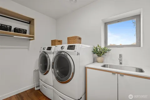 $1,220,000 | 6217 Flora Avenue South, Seattle, WA 98108