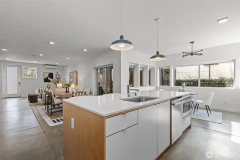 $1,220,000 | 6217 Flora Avenue South, Seattle, WA 98108