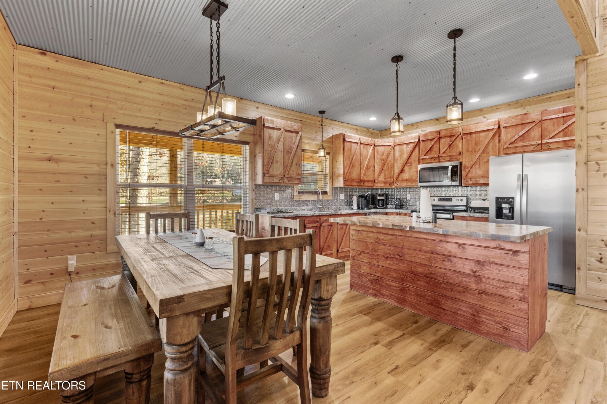 1109 Dry Valley Road Townsend, TN 37882 - Photo 8 of 28 Gallery Image 8