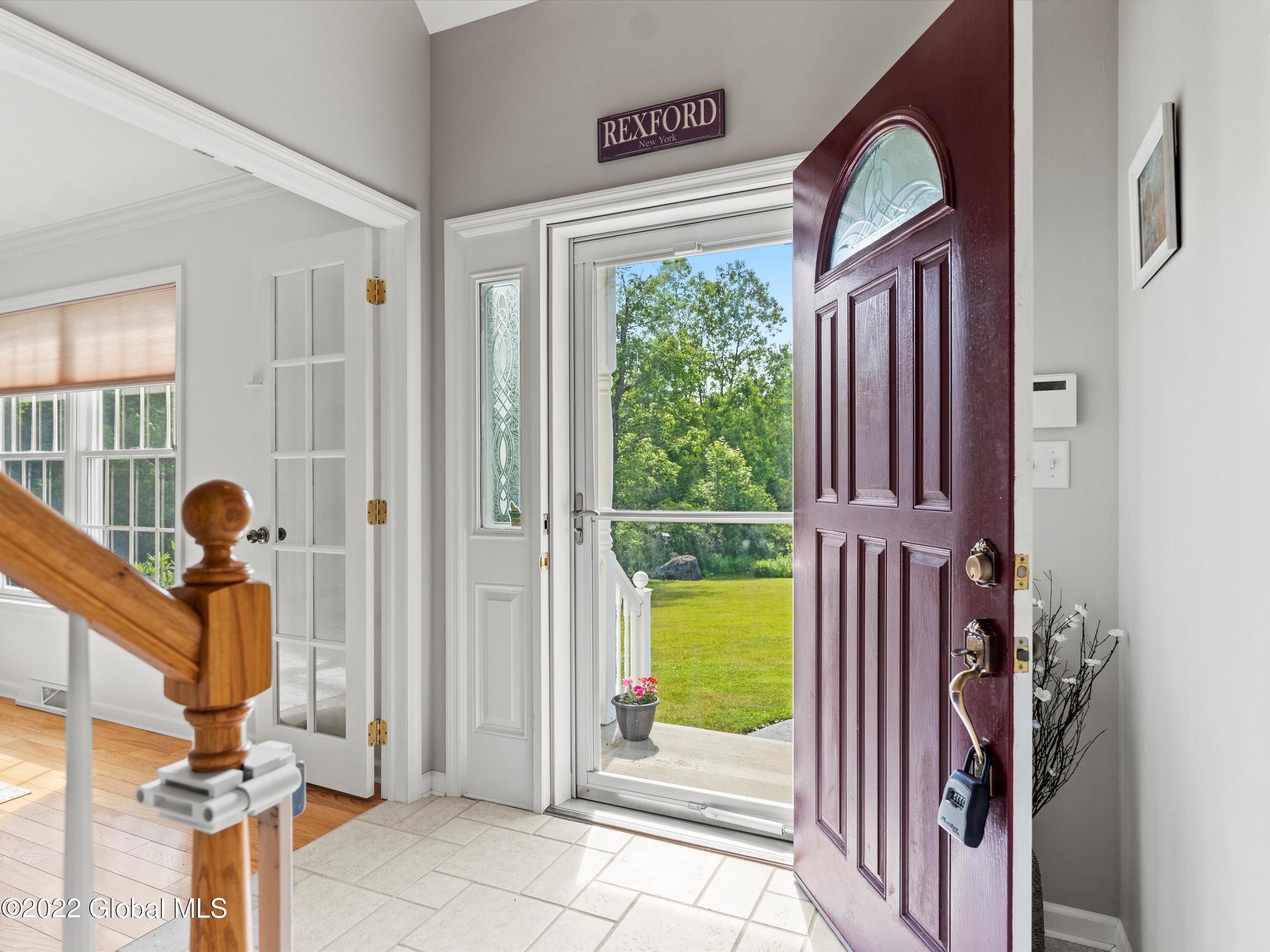 14 Meadow Road Rexford, NY 12148 - Photo 5 of 43 17-DSC04661