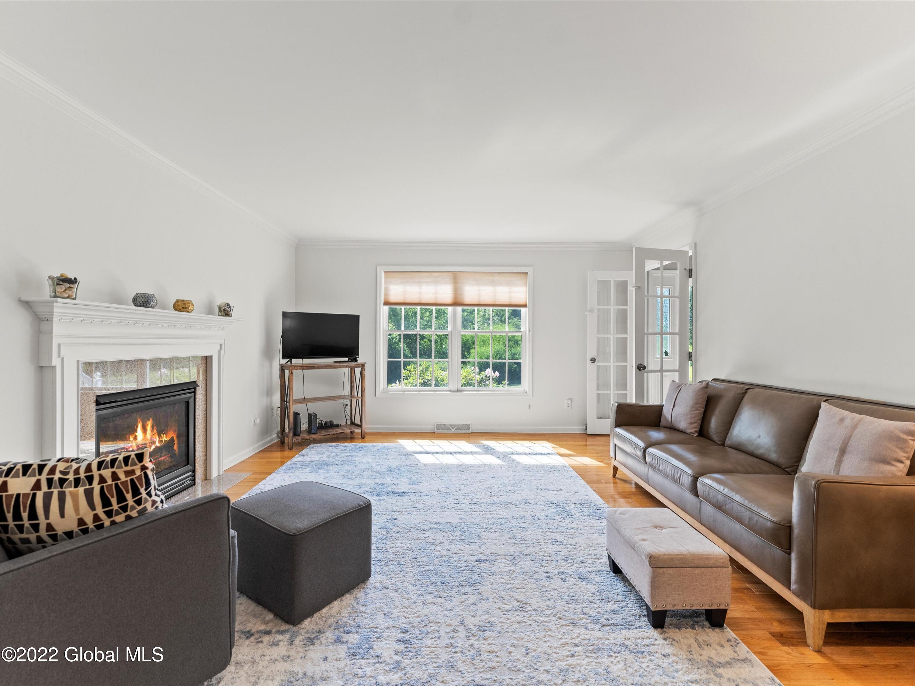 14 Meadow Road Rexford, NY 12148 - Photo 6 of 43 19-DSC04667