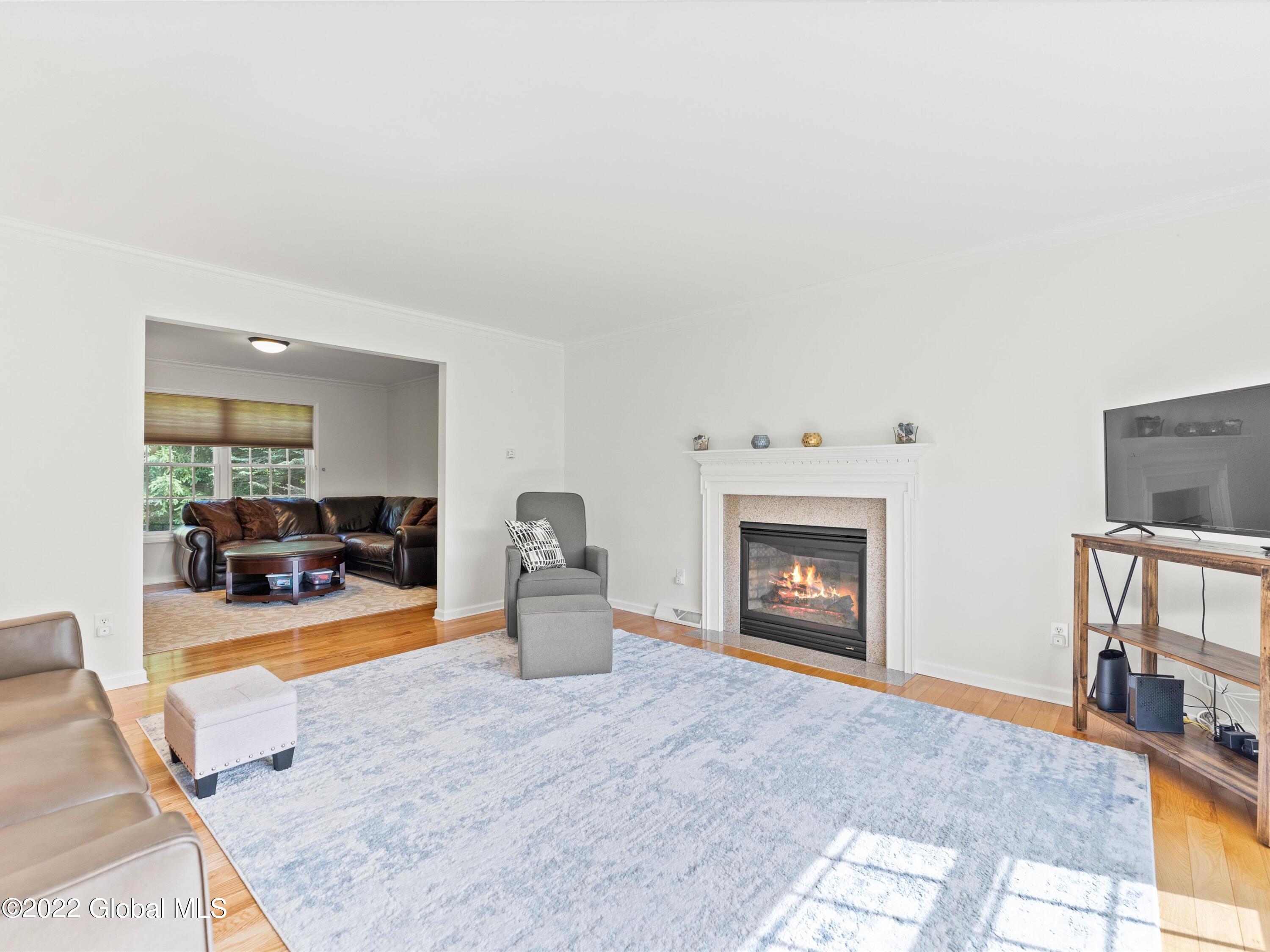 14 Meadow Road Rexford, NY 12148 - Photo 7 of 43 16-DSC04658