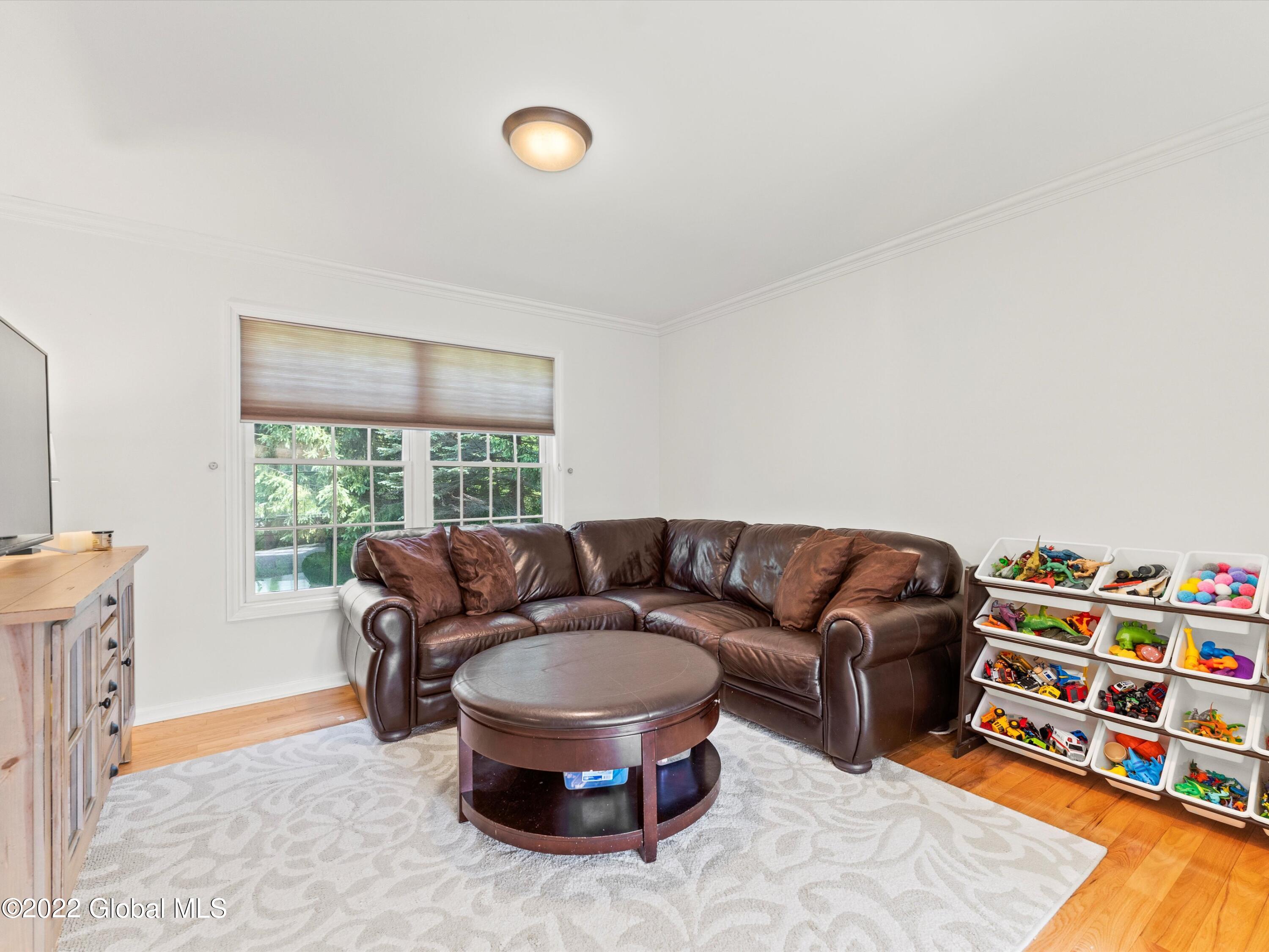 14 Meadow Road Rexford, NY 12148 - Photo 10 of 43 21-DSC04673