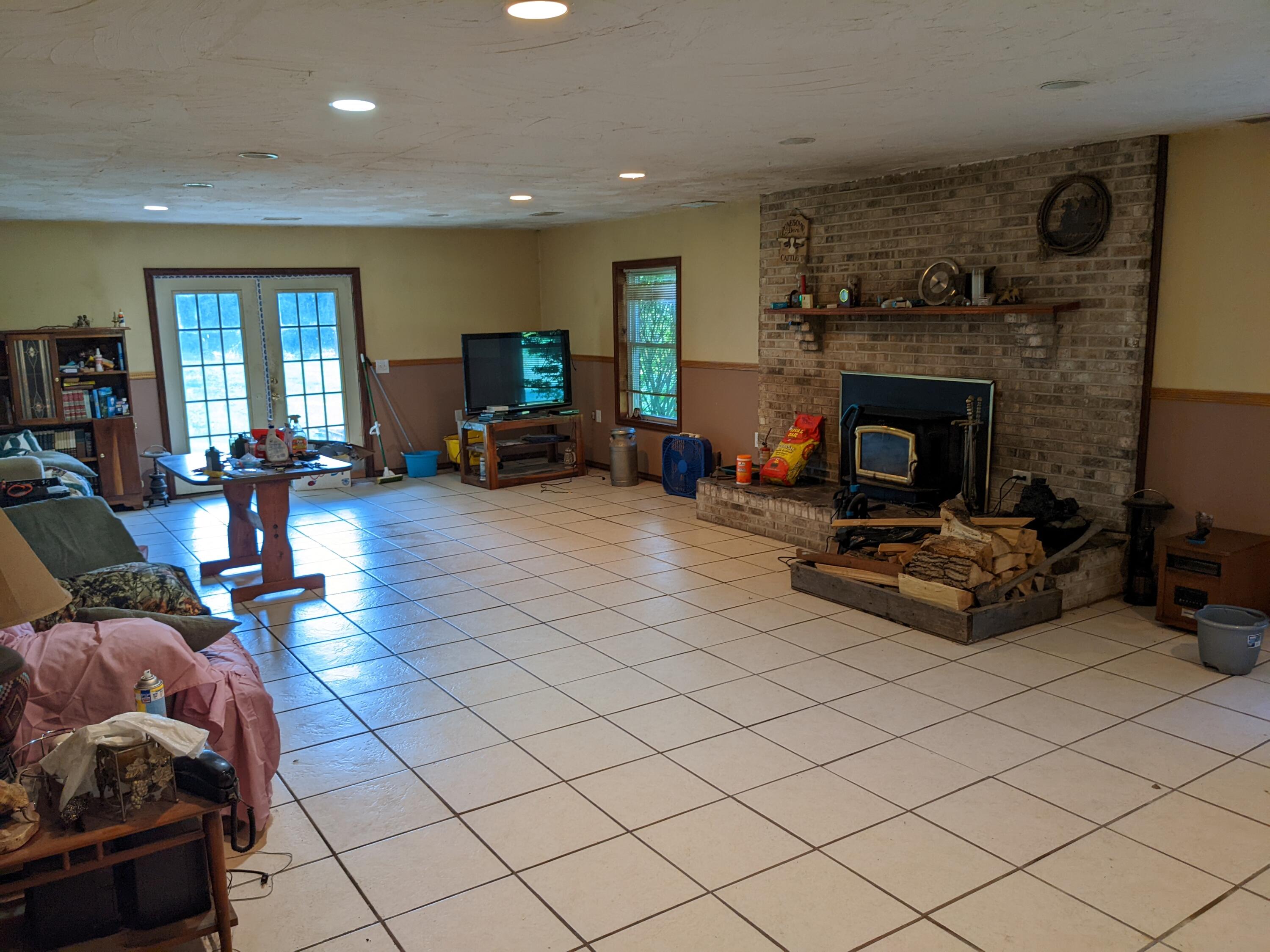 11947 Corder Town Road Coeburn, VA 24230 - Photo 15 of 19 PXL_20220624_220717402.MP