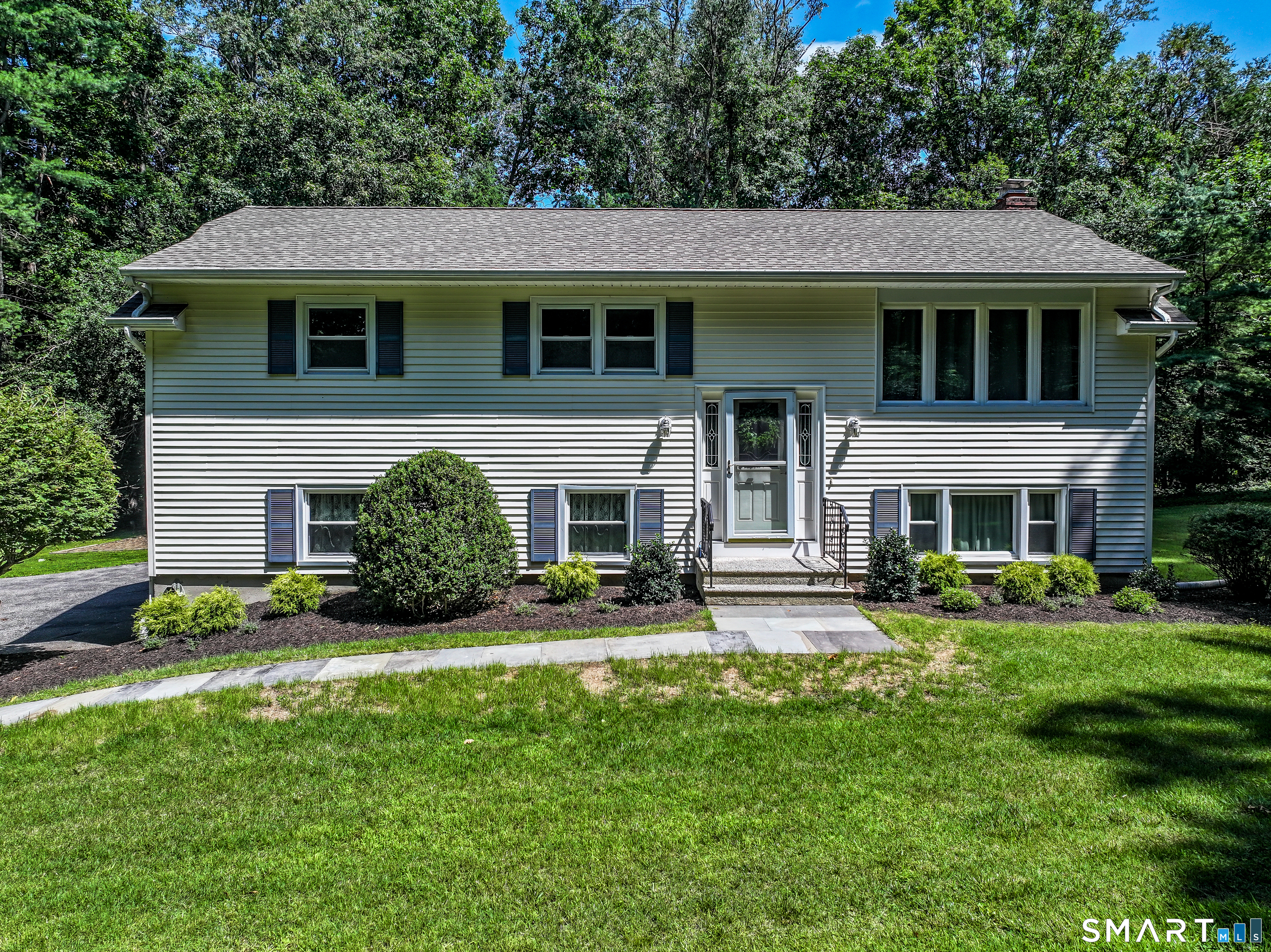4 Beaver Bog Road New Fairfield, CT 06812 - Photo 36 of 38
