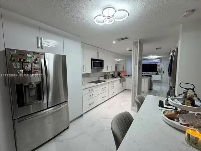 $3,000 | 13308 Southwest 60th Terrace, Miami, FL 33183