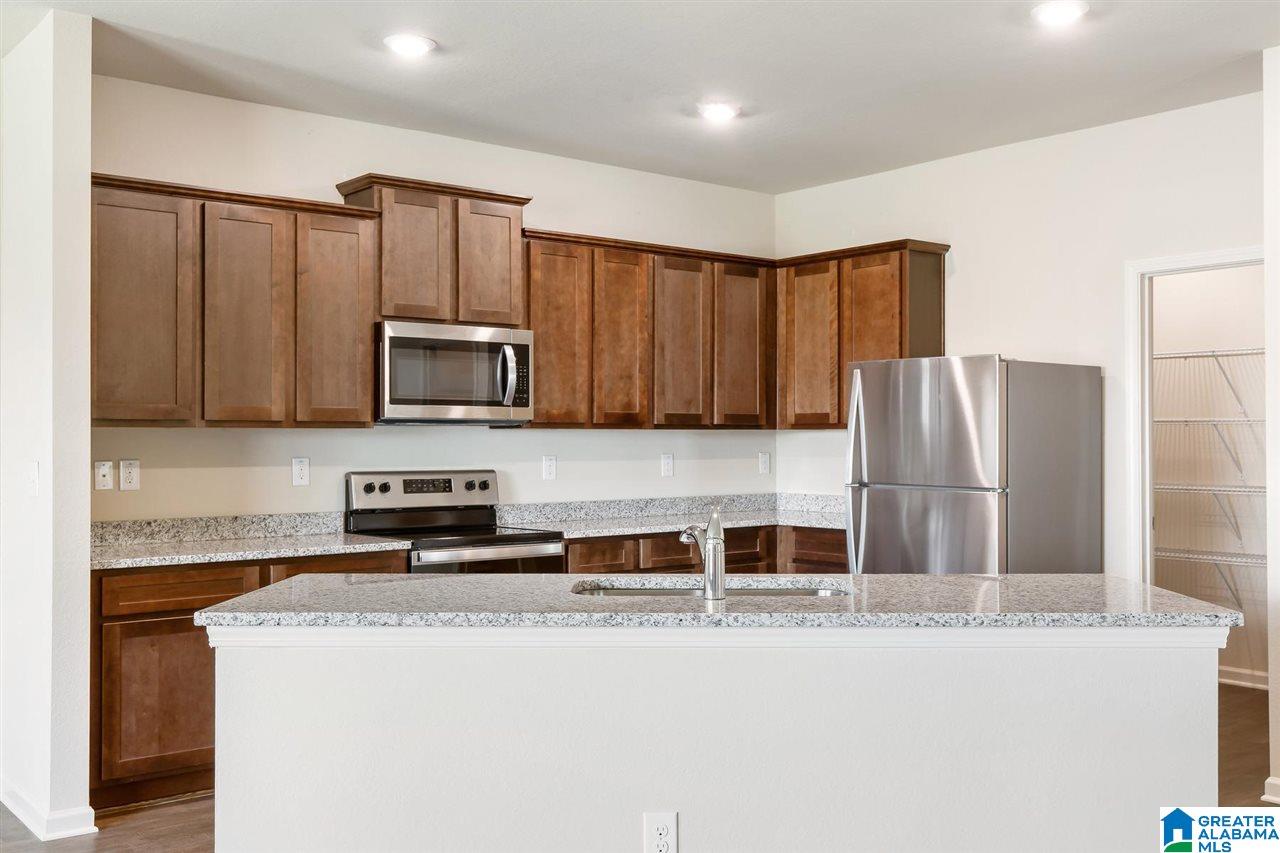 385 Clover Circle Springville, AL 35146 - Photo 2 of 8