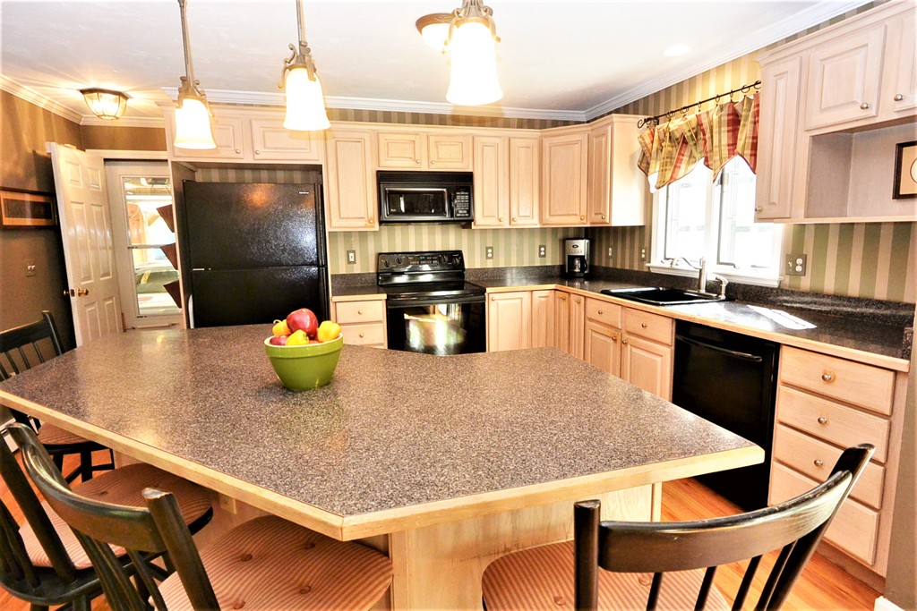 1 Ridgewood Road Sterling, MA 01564 - Photo 8 of 30 Gallery Image 8
