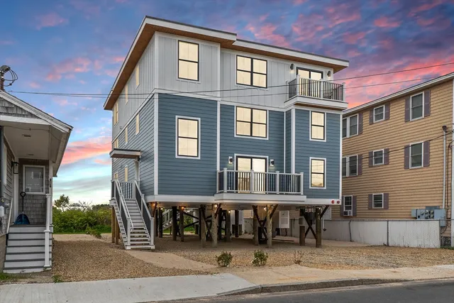 $665,000 | 30 Cable Avenue, Unit B, Salisbury, MA 01952