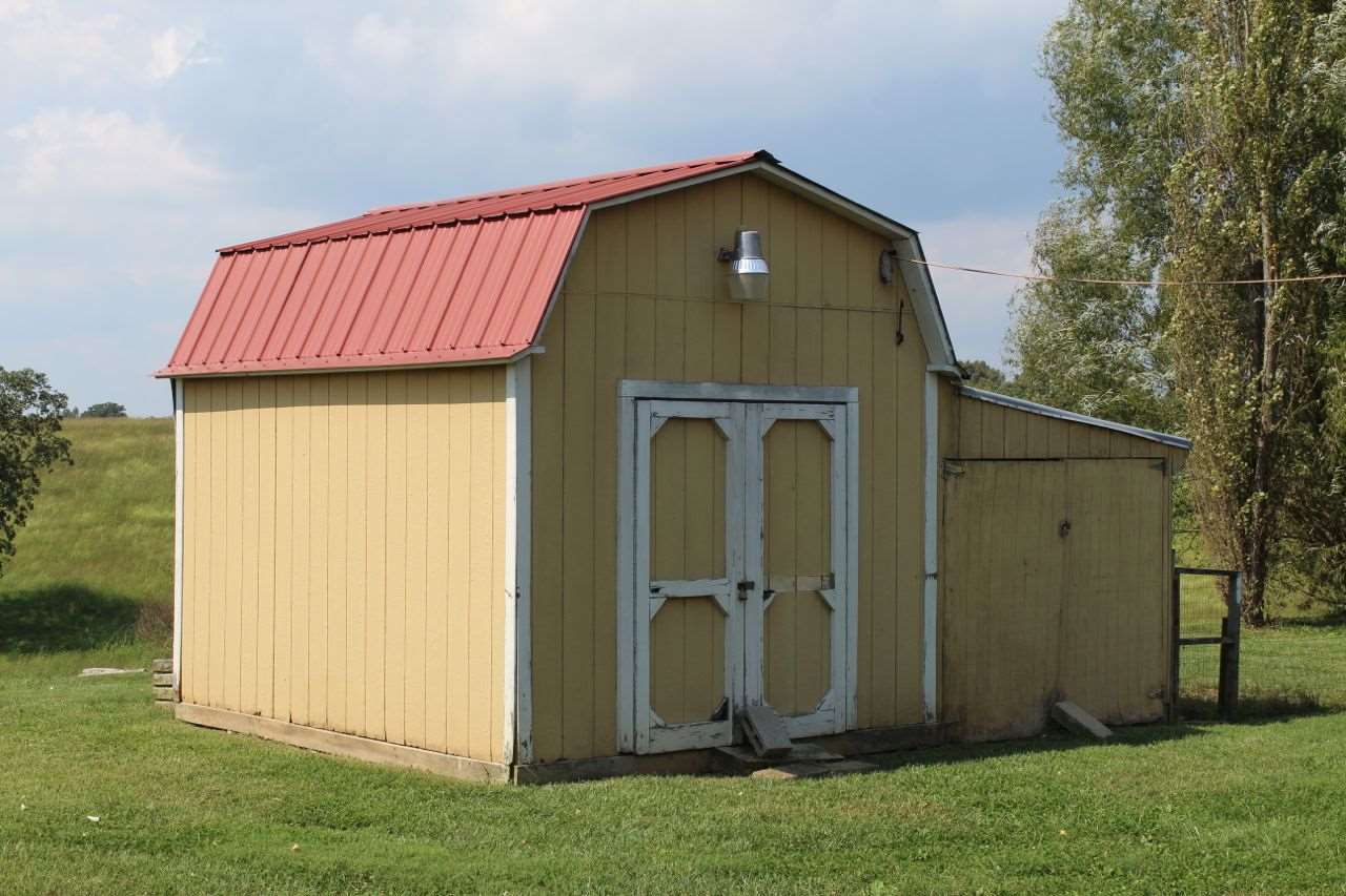 351 Stoney Point Church Road Smiths Grove, KY 42171 - Photo 3 of 17 Gallery Image 3