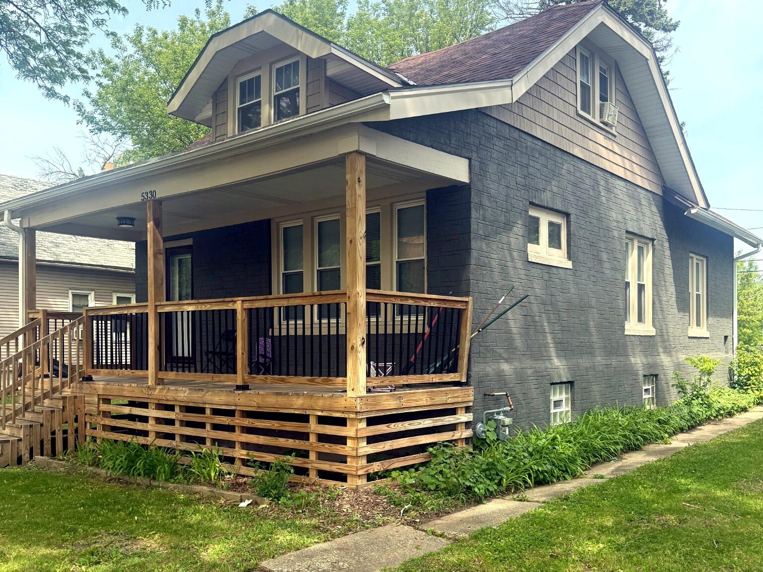 5330 North 36th Street Milwaukee, WI 53209 - Photo 2 of 4 5330 N 36th St