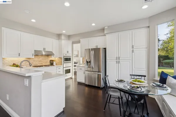 $1,899,000 | 334 Squirrel Ridge Way, Danville, CA 94506