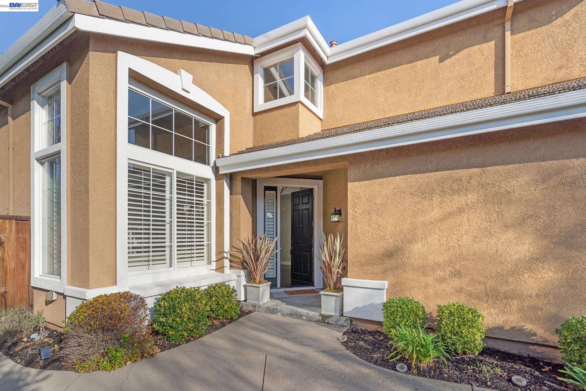 334 Squirrel Ridge Way Danville, CA 94506 - Photo 2 of 49