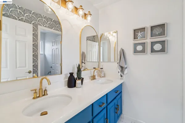 $1,899,000 | 334 Squirrel Ridge Way, Danville, CA 94506