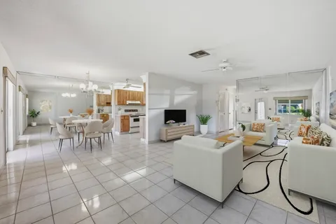 $199,900 | 14440 Campanelli Drive, Delray Beach, FL 33484