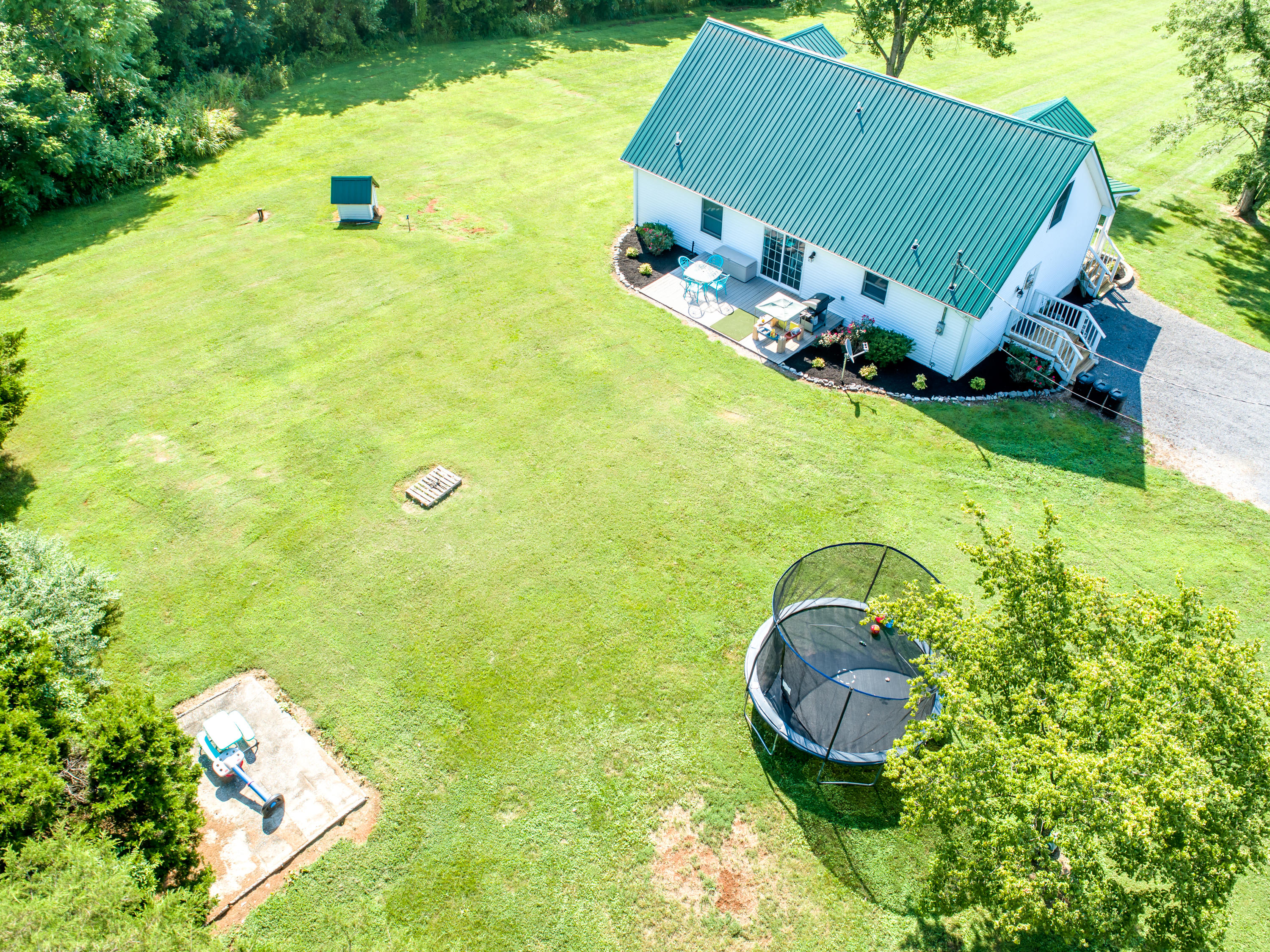 5993 Rutledge Pike Rutledge, TN 37861 - Photo 32 of 36 31 Back