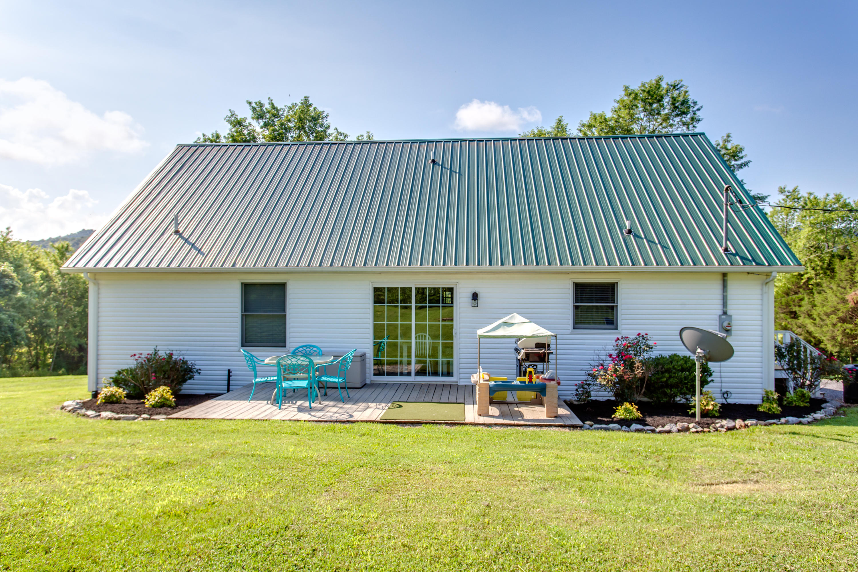 5993 Rutledge Pike Rutledge, TN 37861 - Photo 34 of 36 33 Back