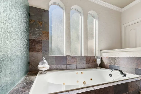 $964,999 | 13322 Stonecrest Lane, Conroe, TX 77302