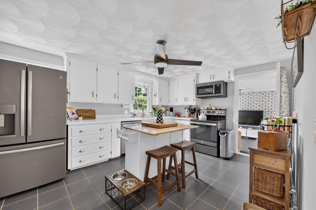 7 Englewood Road Coventry, RI 02816 - Photo 7 of 22