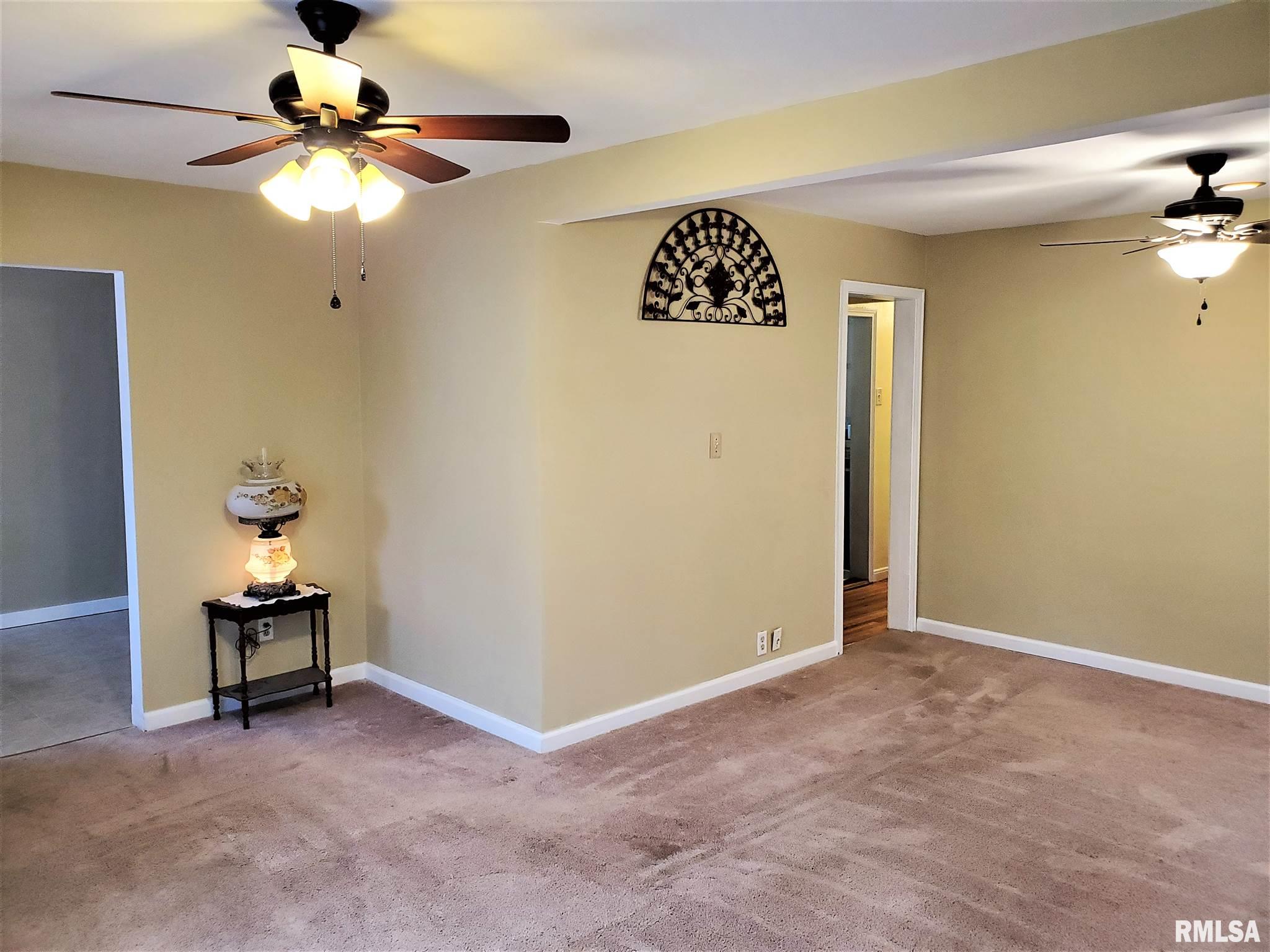 1917 North 20th Street Springfield, IL 62702 - Photo 4 of 27 Gallery Image 4