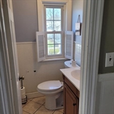 5 Huse Road Methuen, MA 01844 - Photo 8 of 18 Gallery Image 8