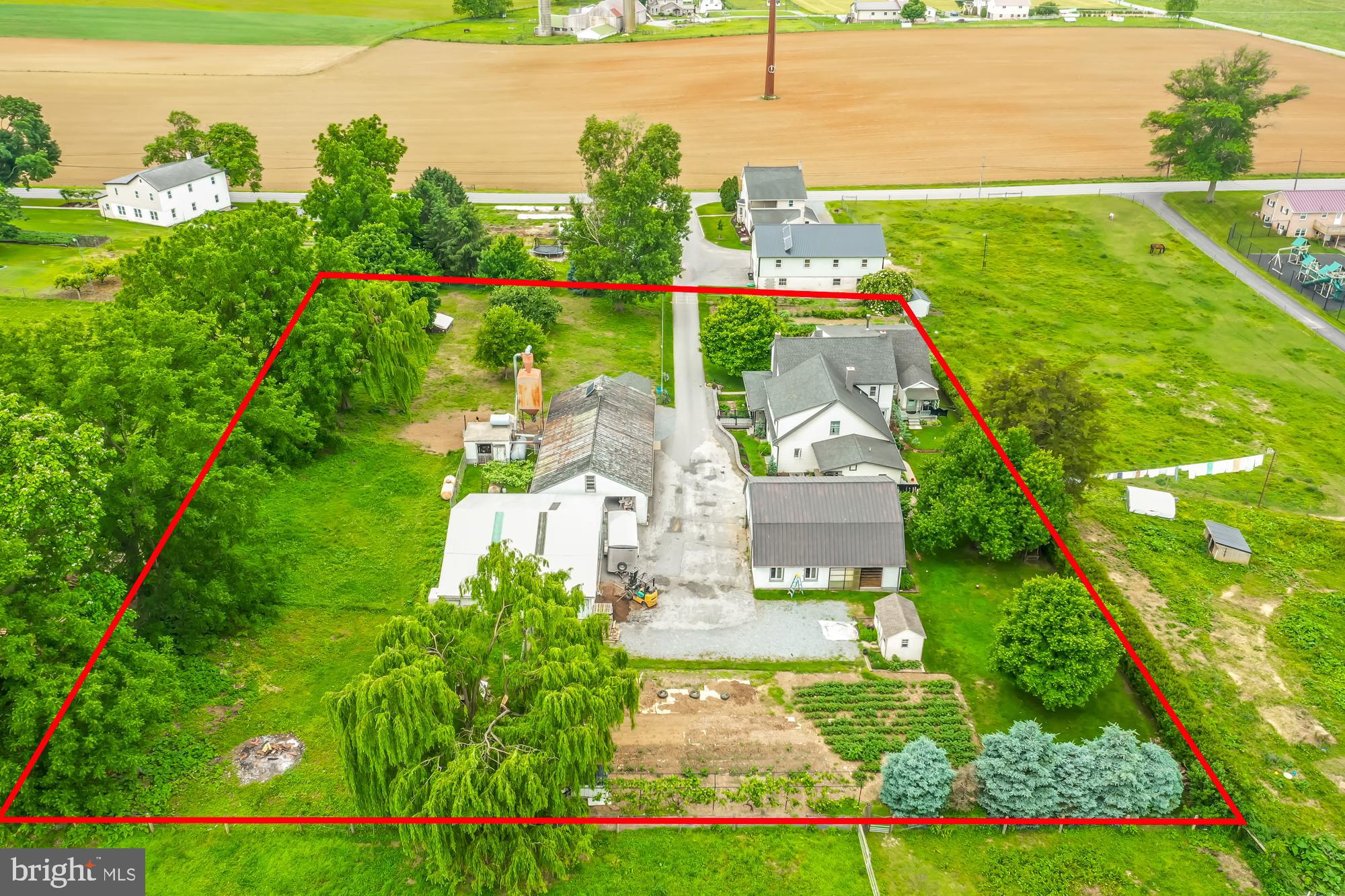 57 Orchard Road Bird-in-Hand, PA 17505 - Photo 7 of 29