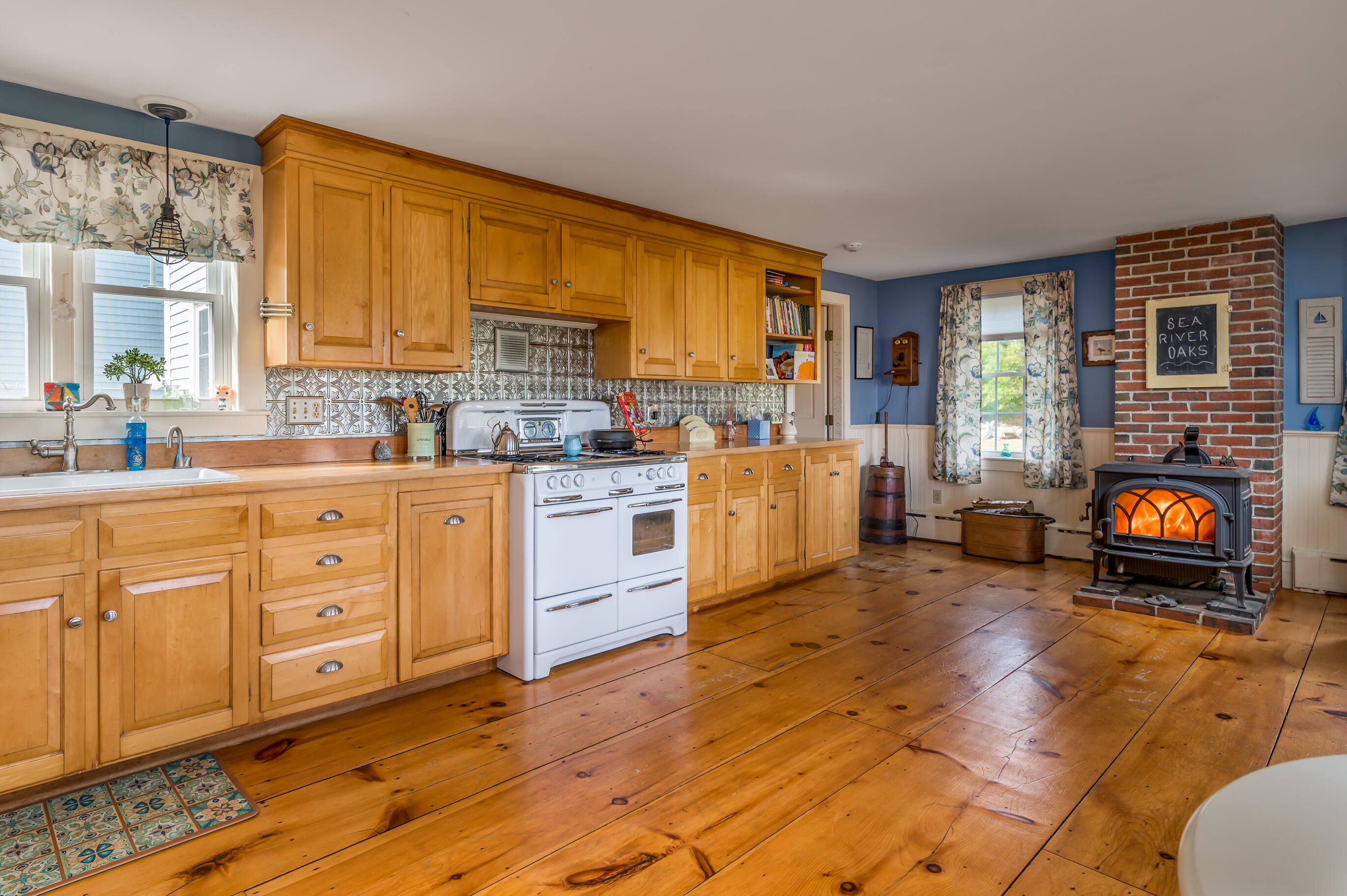 51 Riverlocks Road Kennebunk, ME 04043 - Photo 9 of 50 Kitchen a