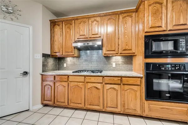 $2,295 | 3633 Carmel Mountain Drive, McKinney, TX 75070