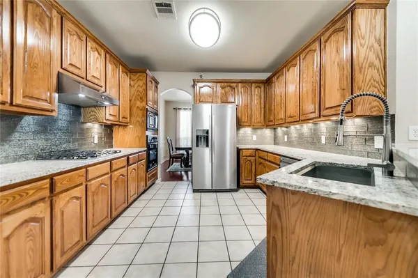 $2,295 | 3633 Carmel Mountain Drive, McKinney, TX 75070
