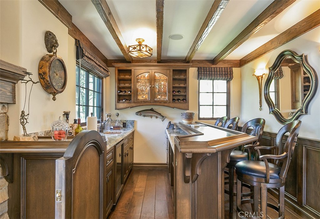 28087 North Shore Road Lake Arrowhead, CA 92352 - Photo 13 of 51 Wet Bar