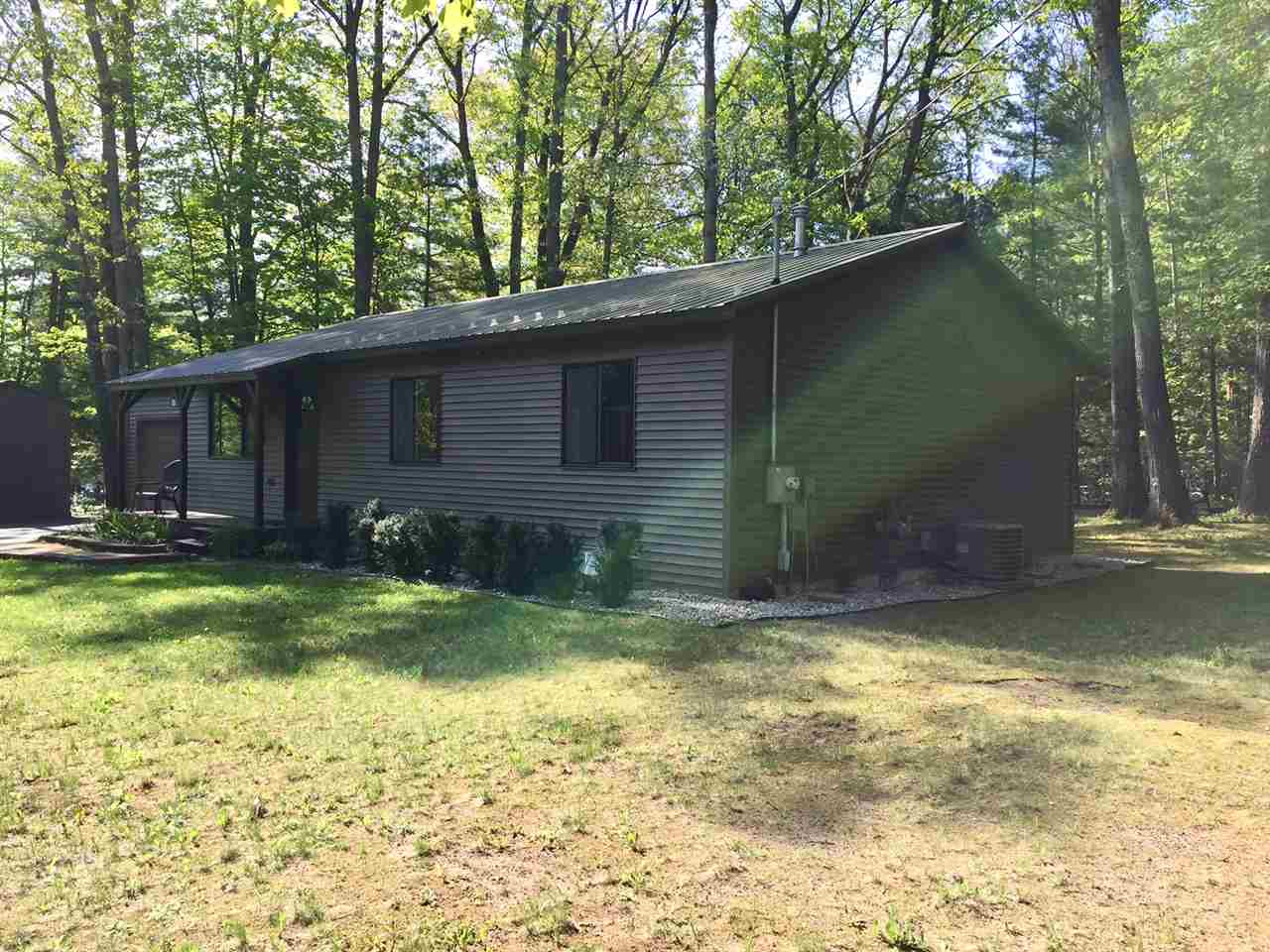 10266 Wildwood Road Interlochen, MI 49643 - Photo 4 of 33 1848125-3.JPG