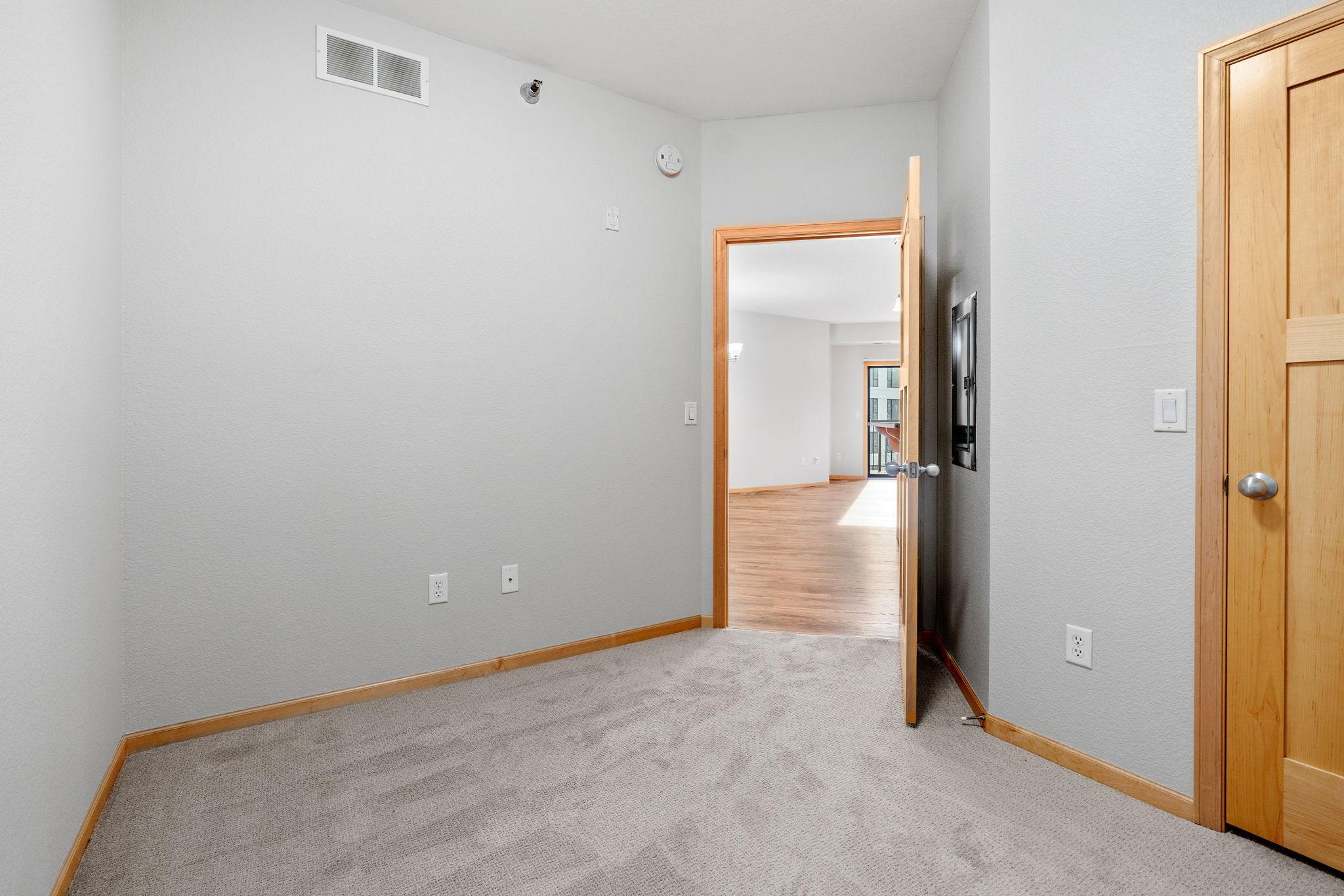 1155 Ford Road, Unit 504 St. Louis Park, MN 55426 - Photo 19 of 33