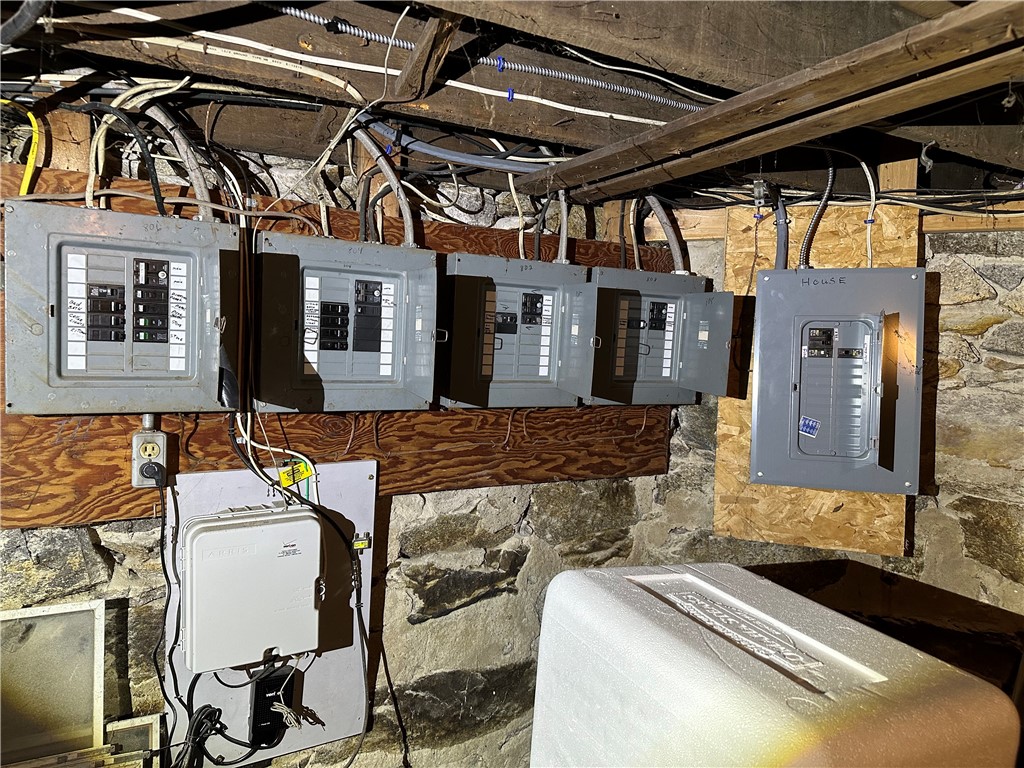 804 Main Street, Unit 2 West Warwick, RI 02893 - Photo 23 of 24