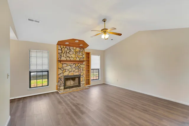 $1,900 | 1005 Tj Lane, Summerville, SC 29486