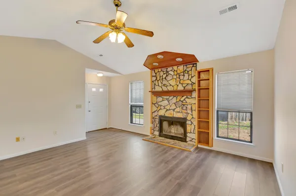 $1,875 | 1005 Tj Lane, Summerville, SC 29486