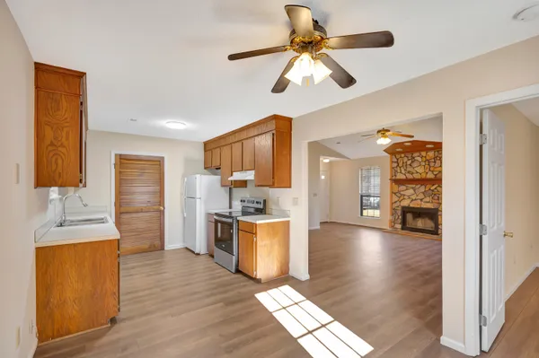 $1,875 | 1005 Tj Lane, Summerville, SC 29486