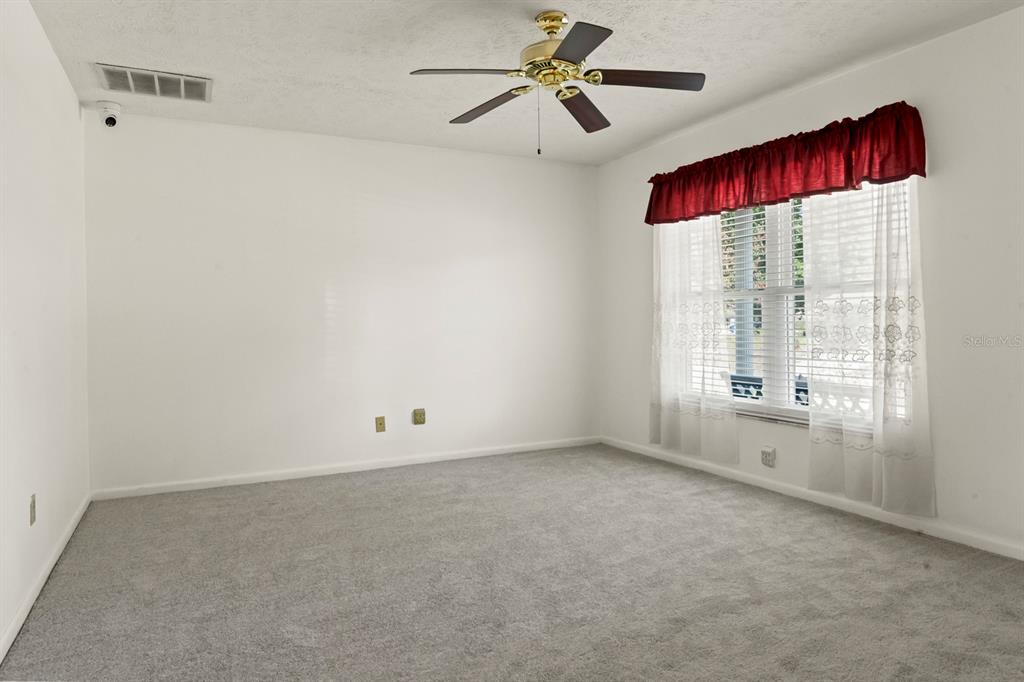 11403 Fillmore Avenue Seffner, FL 33584 - Photo 8 of 33