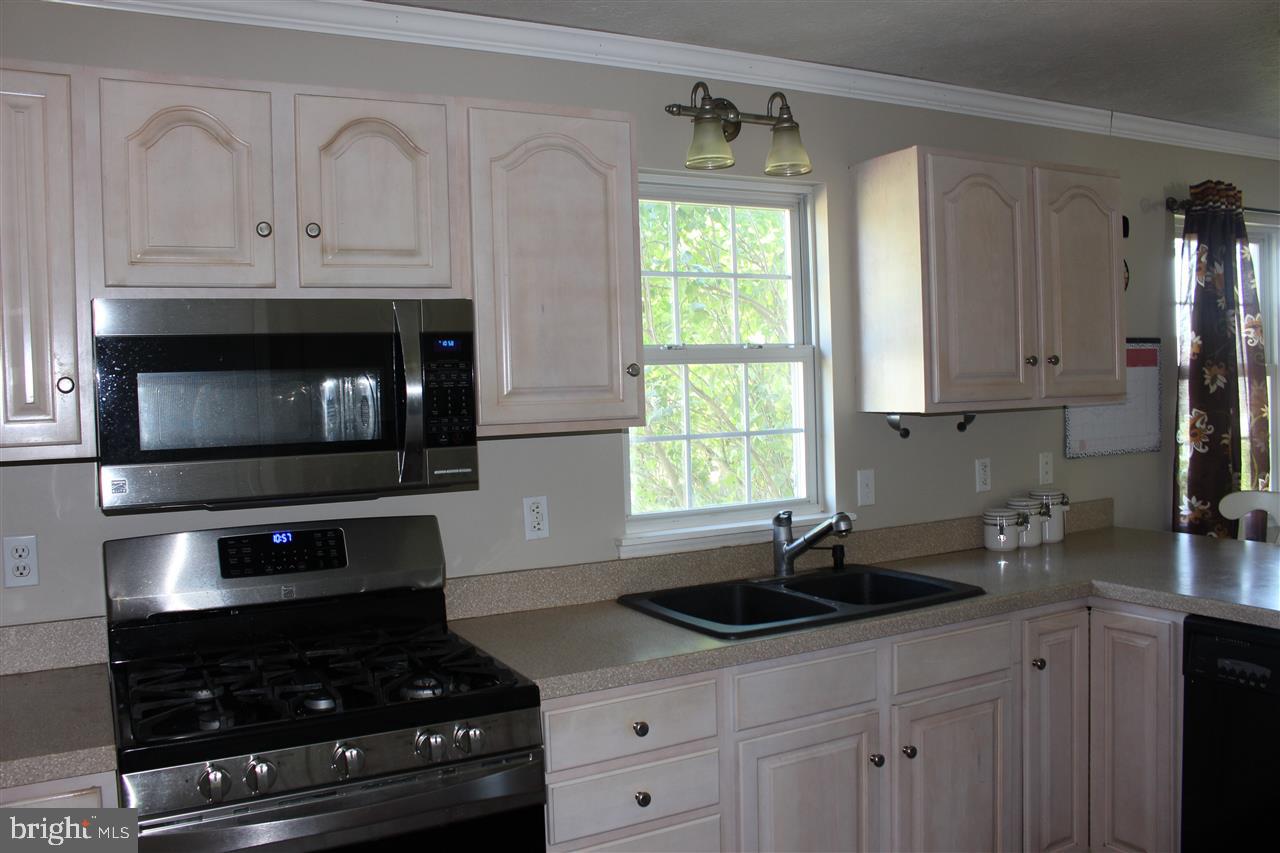 2041 Rosedale Avenue Middletown, PA 17057 - Photo 8 of 23 Gallery Image 8