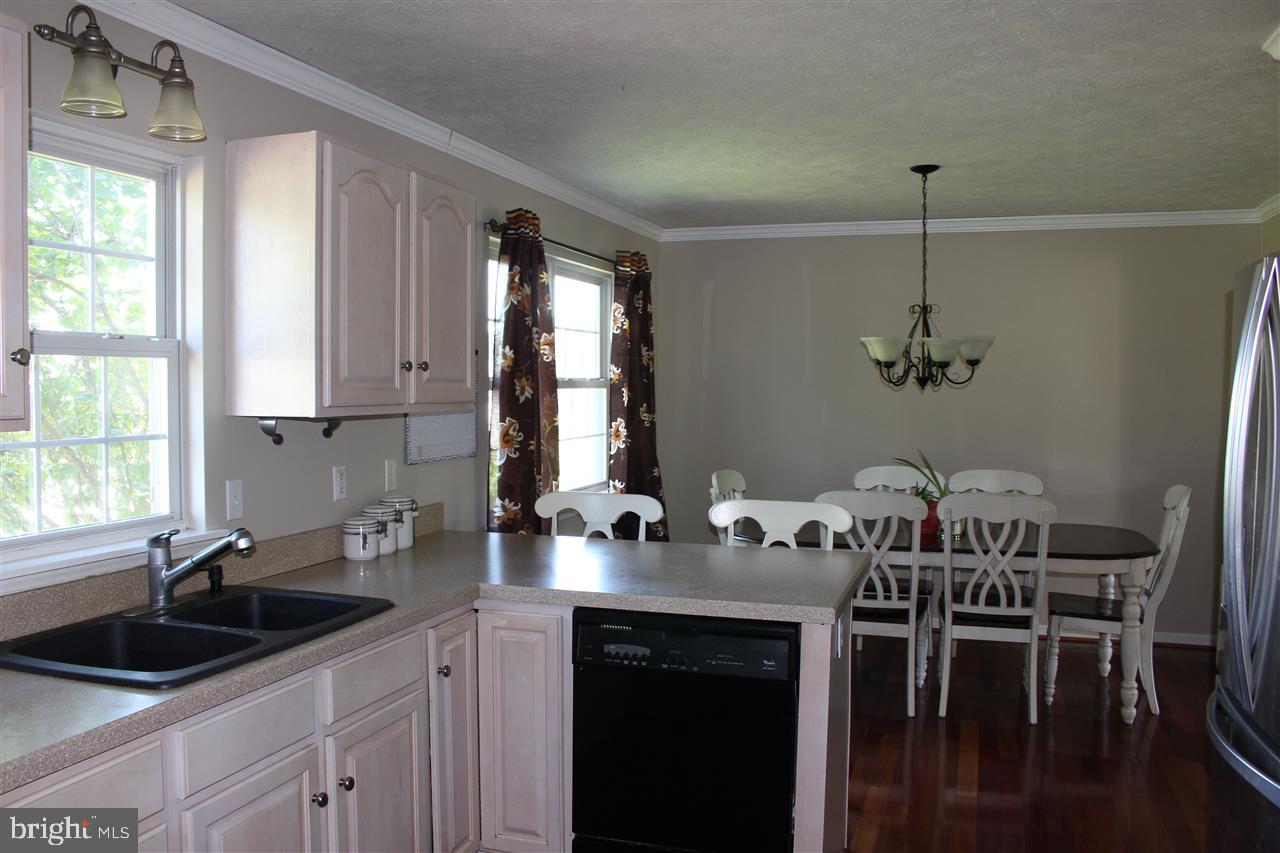 2041 Rosedale Avenue Middletown, PA 17057 - Photo 9 of 23 Gallery Image 9