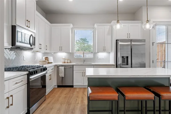 $404,900 | 8422 Pech Landing Drive, Houston, TX 77055