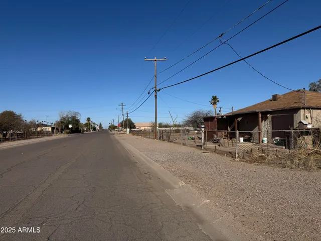 $20,000 | 216 West 3rd Place, Unit 10, Eloy, AZ 85131