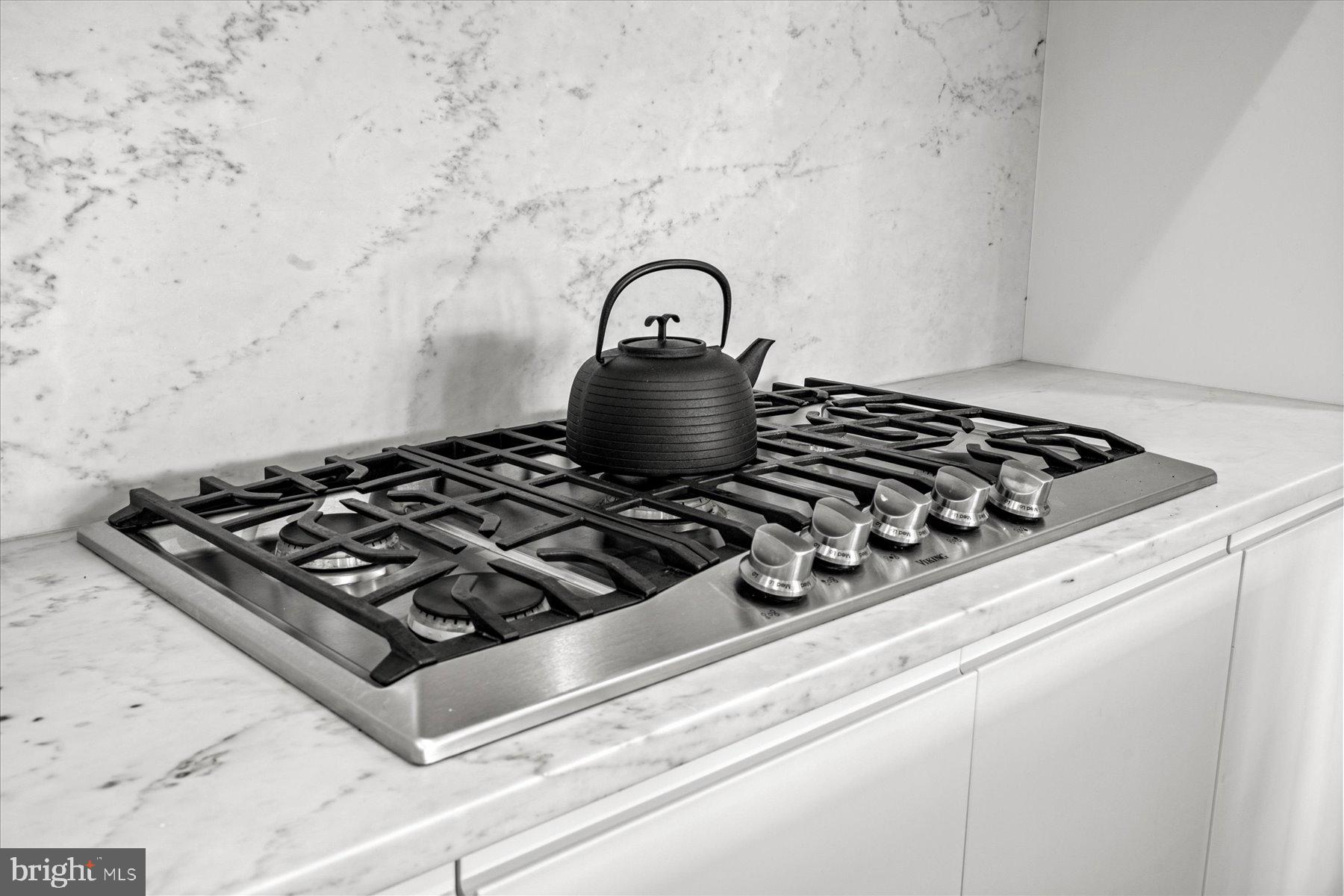 1837 Kalorama Road Northwest, Unit D Washington, DC 20009 - Photo 15 of 35 Gallery Image 15