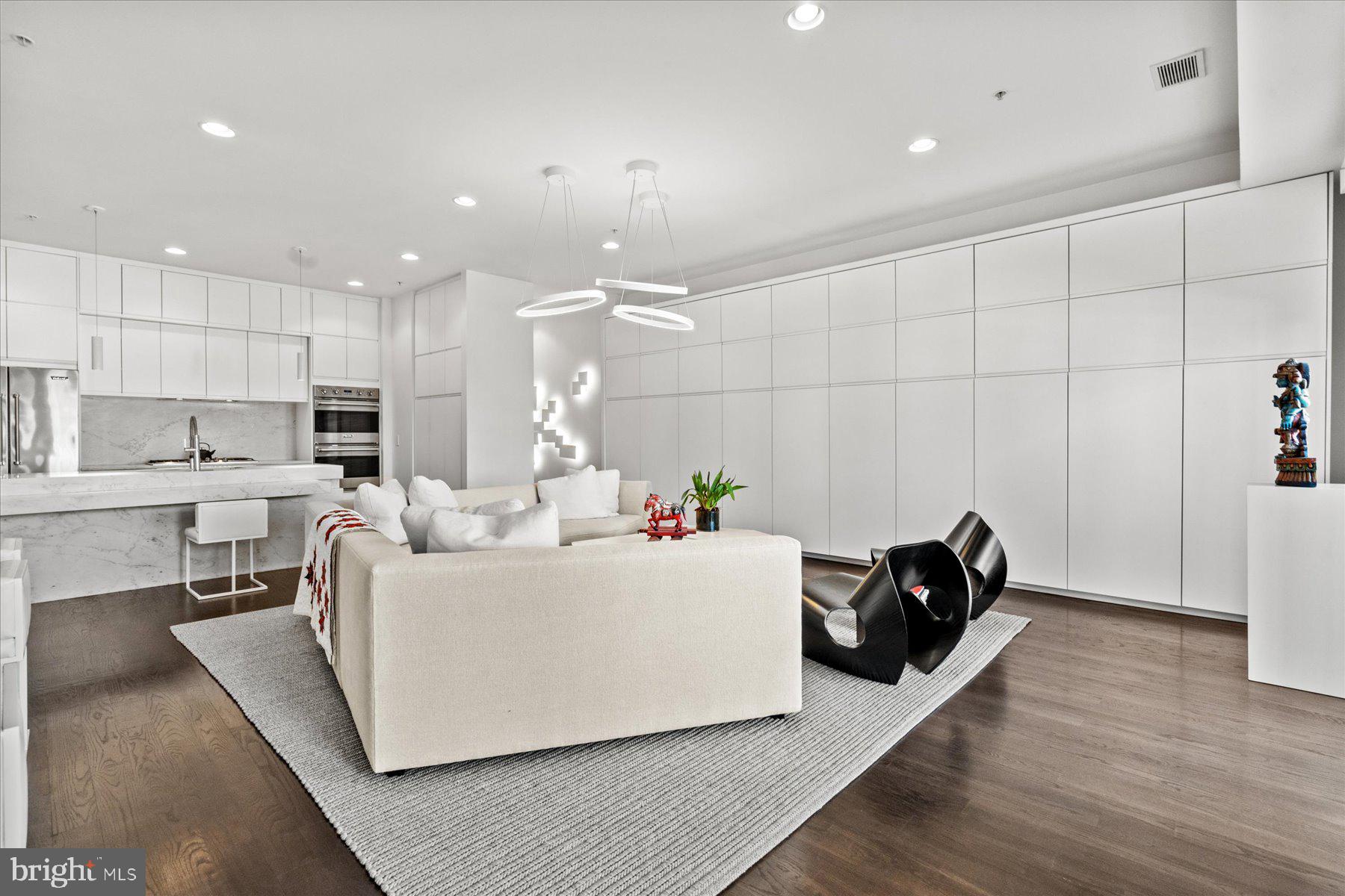 1837 Kalorama Road Northwest, Unit D Washington, DC 20009 - Photo 6 of 35 Gallery Image 6