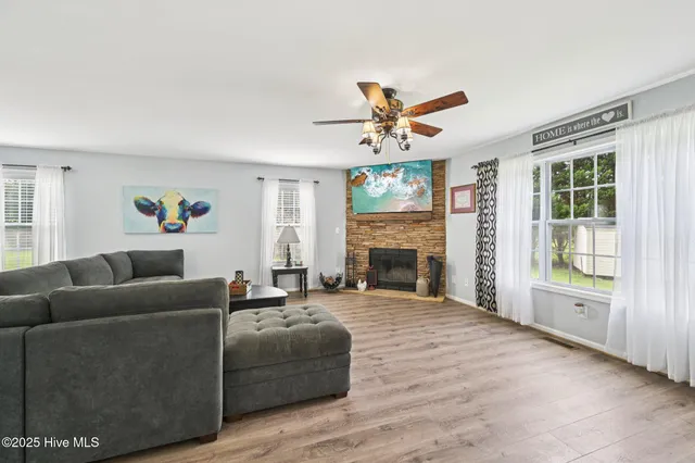 $625,000 | 6512 Ten-Ten Road, Apex, NC 27539