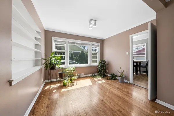 $410,000 | 618 Dundee Avenue, Flossmoor, IL 60422